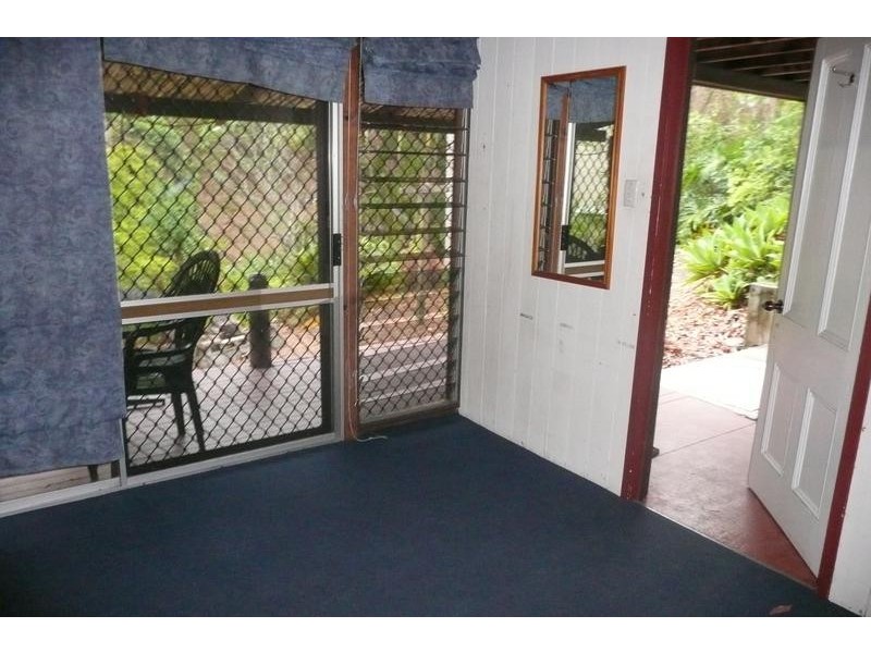 21 Woodstock Avenue, Taringa QLD 4068