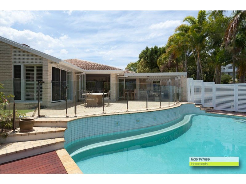 16 Carnoustie Court, Indooroopilly QLD 4068