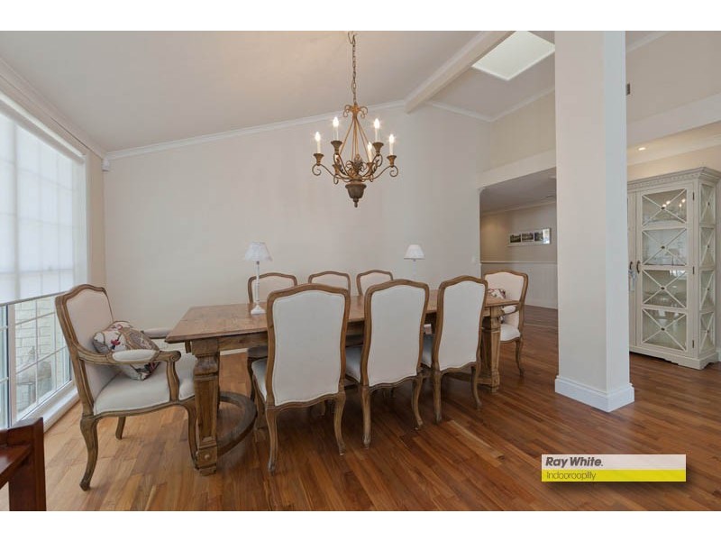 16 Carnoustie Court, Indooroopilly QLD 4068