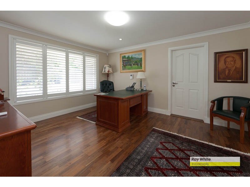 16 Carnoustie Court, Indooroopilly QLD 4068