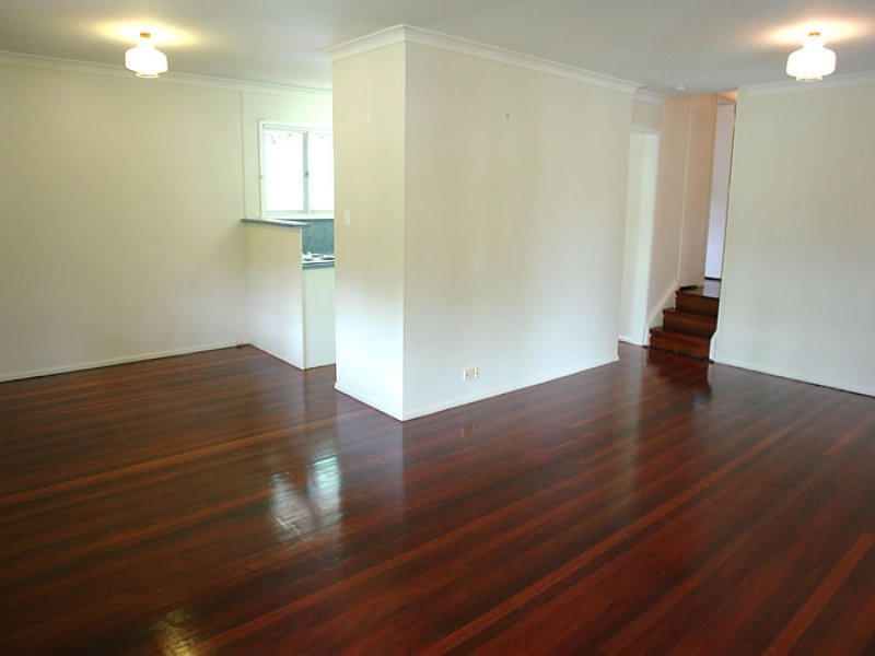 4 Jeymer Street, Kenmore QLD 4069