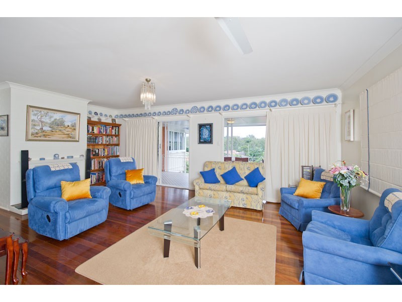 30 Nindethana Street, Indooroopilly QLD 4068
