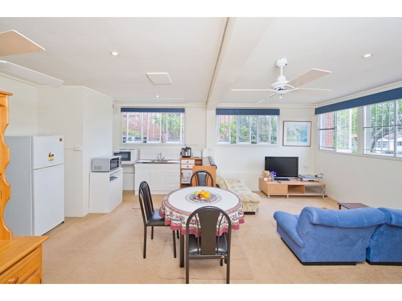 30 Nindethana Street, Indooroopilly QLD 4068