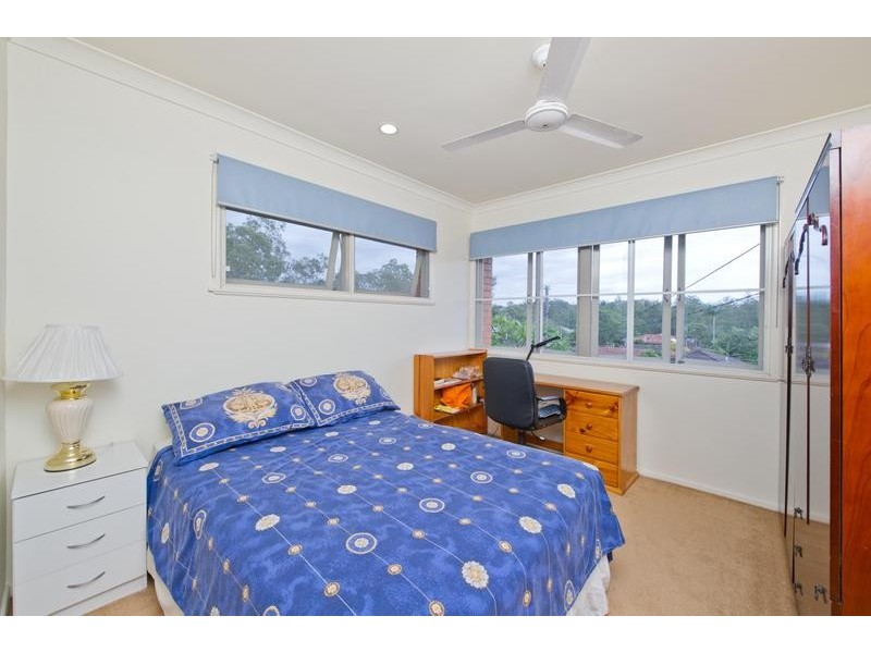 30 Nindethana Street, Indooroopilly QLD 4068