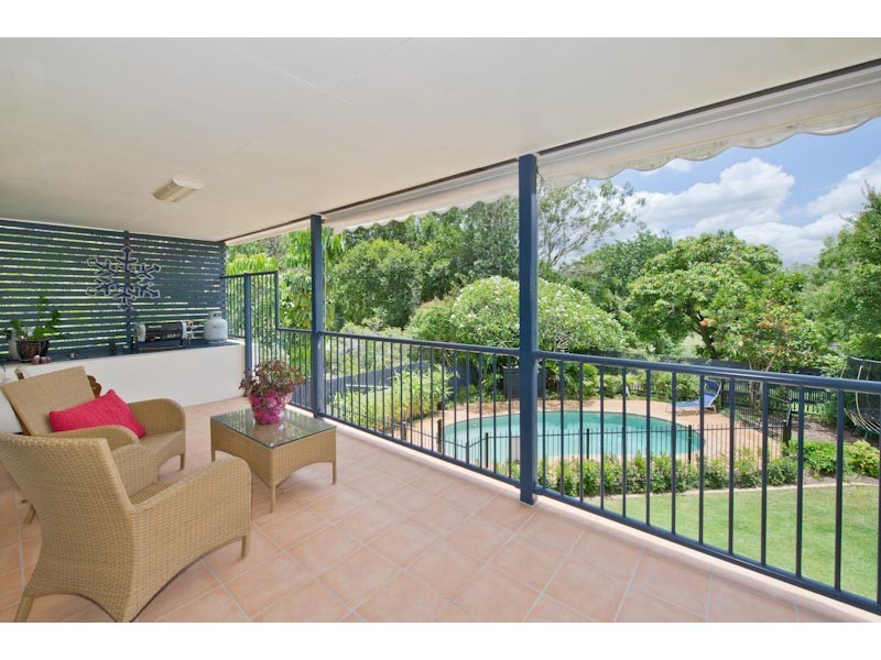 182 Harts Road, Indooroopilly QLD 4068