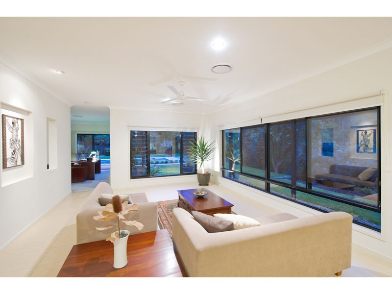 1 Millbrook Drive, Pullenvale QLD 4069