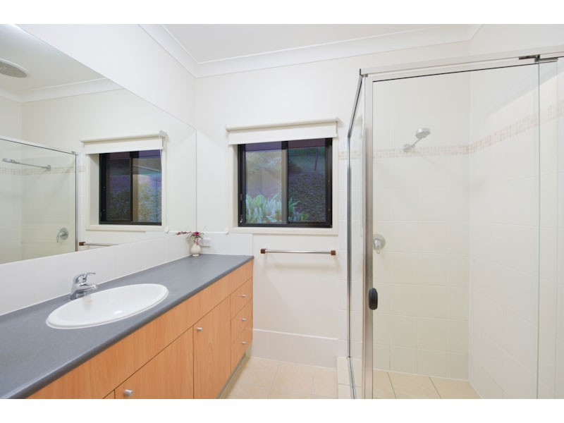 1 Millbrook Drive, Pullenvale QLD 4069