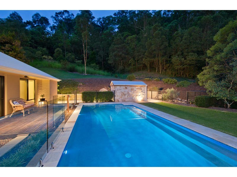 1 Millbrook Drive, Pullenvale QLD 4069