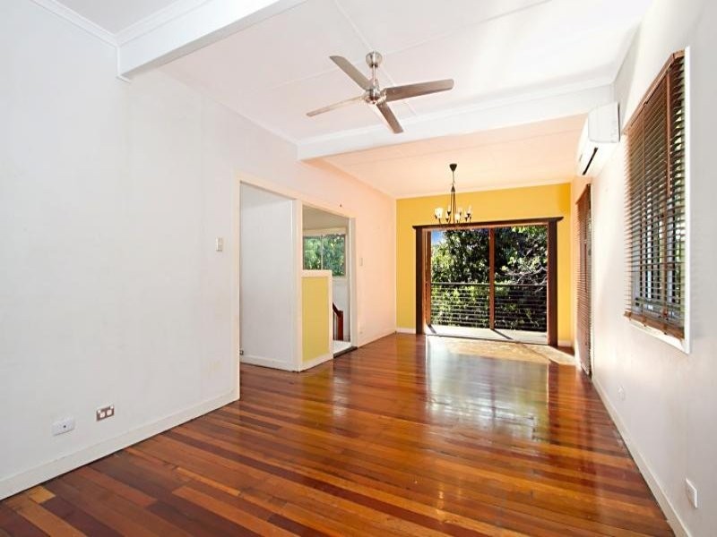33 Newcomen Street, Indooroopilly QLD 4068