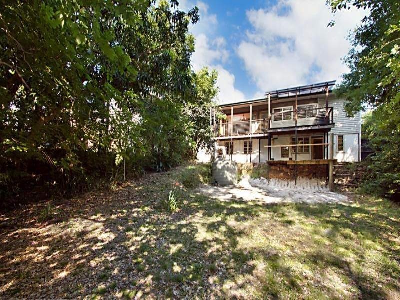 33 Newcomen Street, Indooroopilly QLD 4068