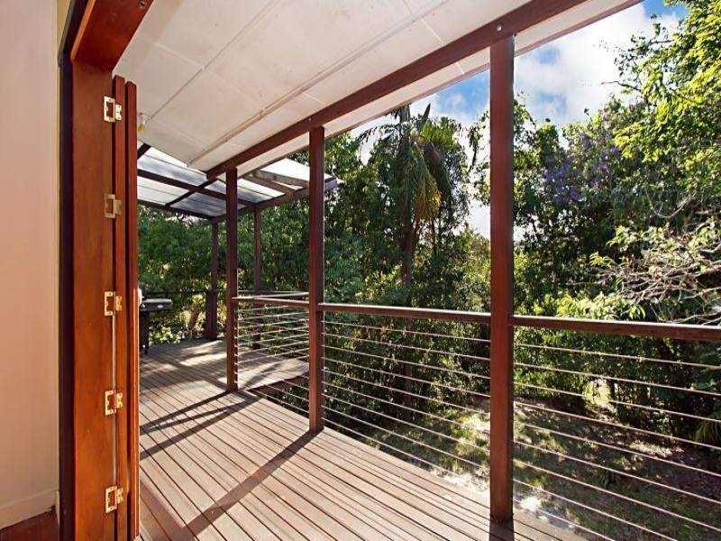 33 Newcomen Street, Indooroopilly QLD 4068