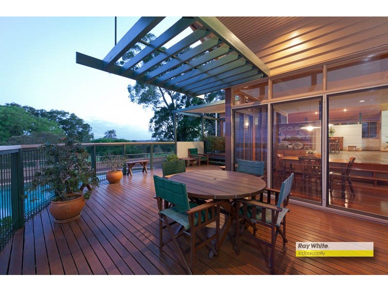10 Carnoustie Court, Indooroopilly QLD 4068