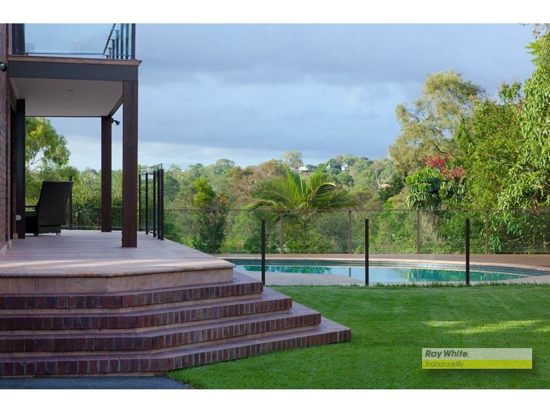 30 Meiers Road, Indooroopilly QLD 4068