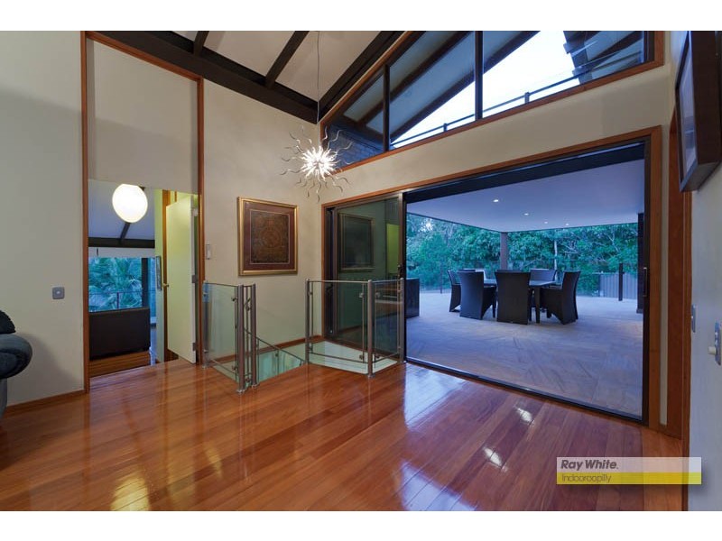 30 Meiers Road, Indooroopilly QLD 4068
