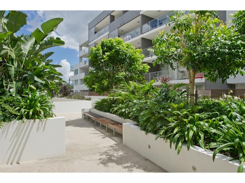 1/95 Clarence Road, Indooroopilly QLD 4068