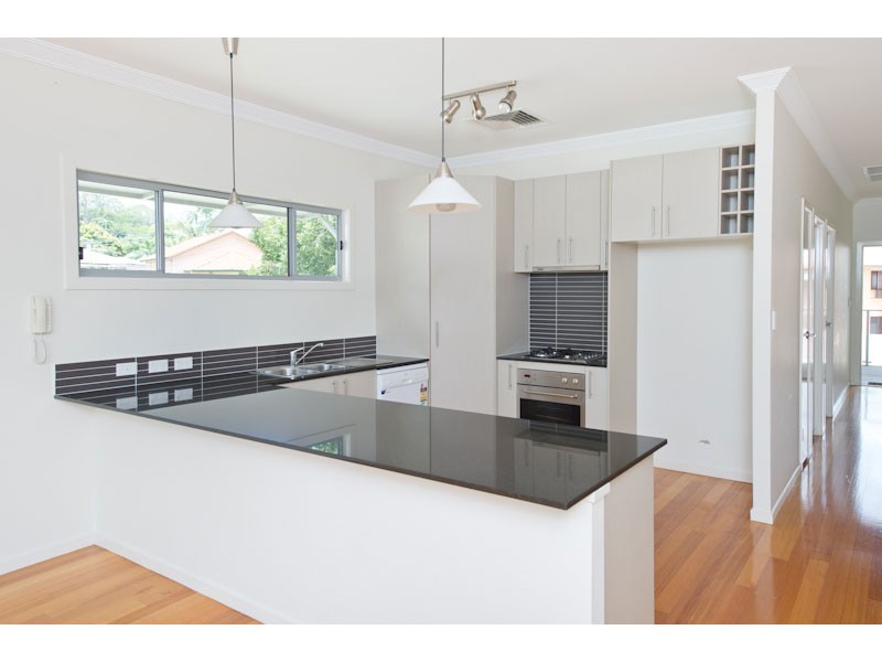 10 Harts Road, Indooroopilly QLD 4068