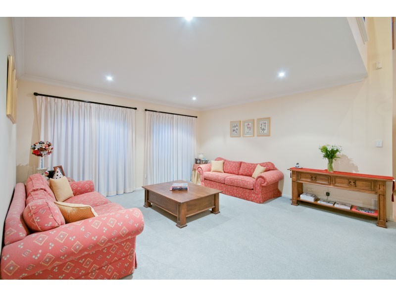 52 Gordon Terrace, Indooroopilly QLD 4068