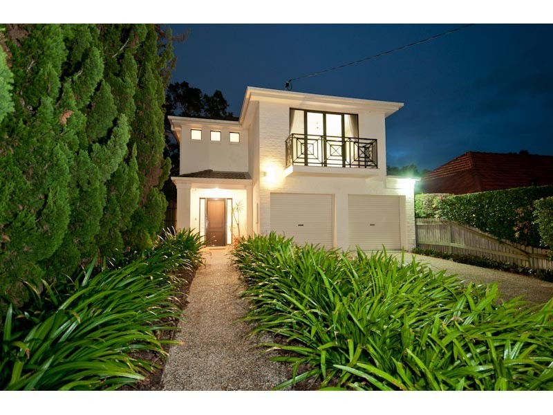 52 Gordon Terrace, Indooroopilly QLD 4068