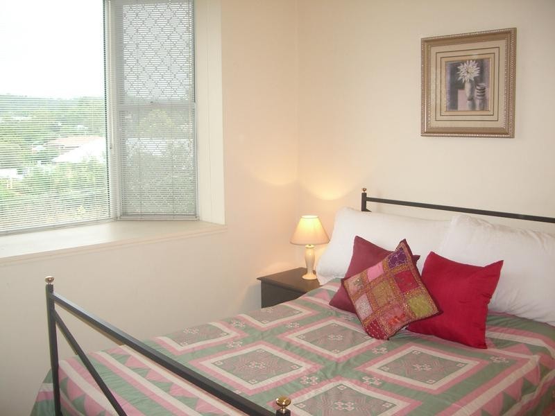 17/22 York Street, Indooroopilly QLD 4068