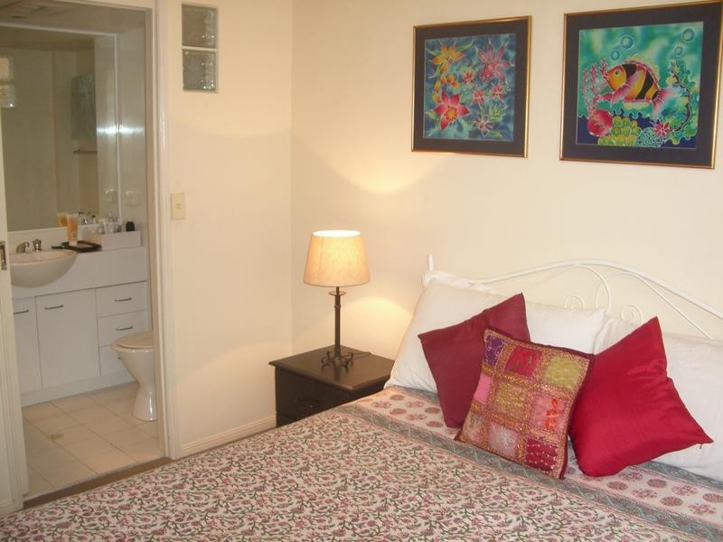 17/22 York Street, Indooroopilly QLD 4068