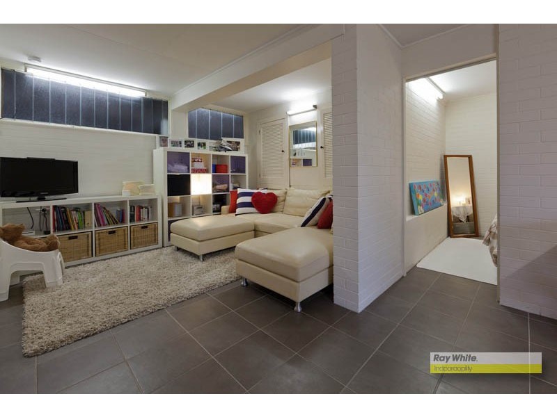 102 Stanley Terrace, Taringa QLD 4068