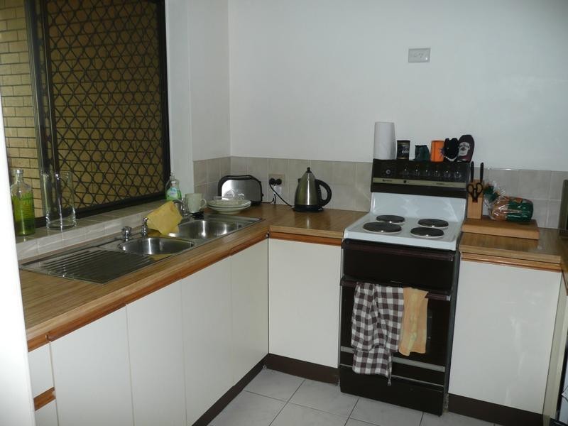 2/150 Clarence Road, Indooroopilly QLD 4068