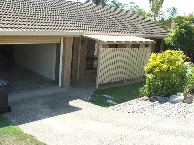 87 Tanglewood Street, Middle Park QLD 4074