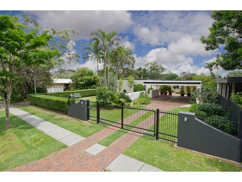 182 Harts Road, Indooroopilly QLD 4068