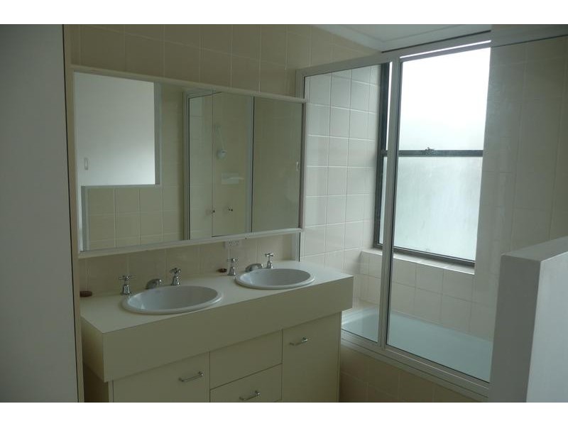 5/74 Prospect Terrace, St Lucia QLD 4067