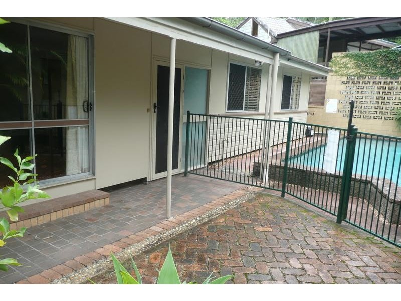 43 Newcomen Street, Indooroopilly QLD 4068