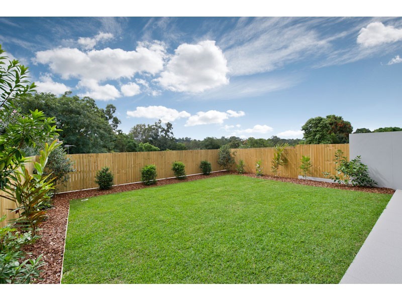 27 Lohe Street, Indooroopilly QLD 4068