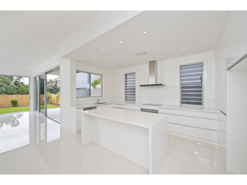 27 Lohe Street, Indooroopilly QLD 4068