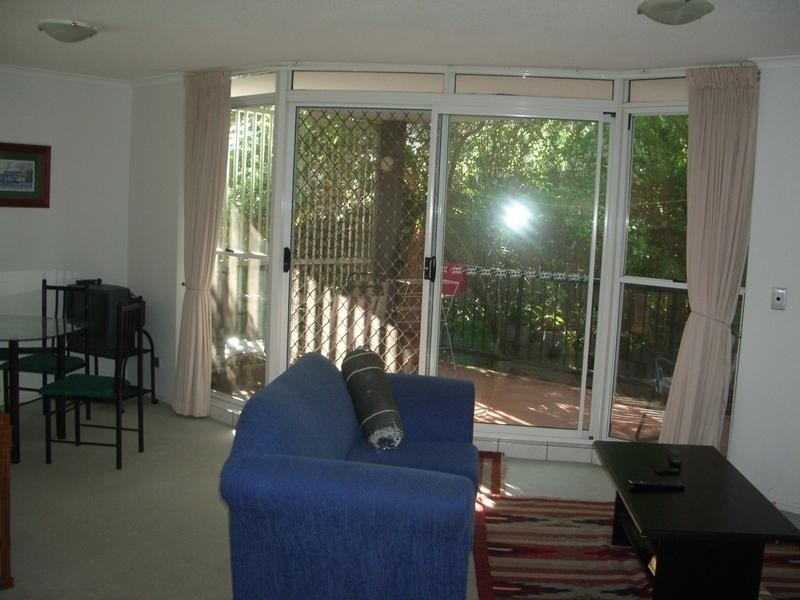 4/44 York Street, Indooroopilly QLD 4068