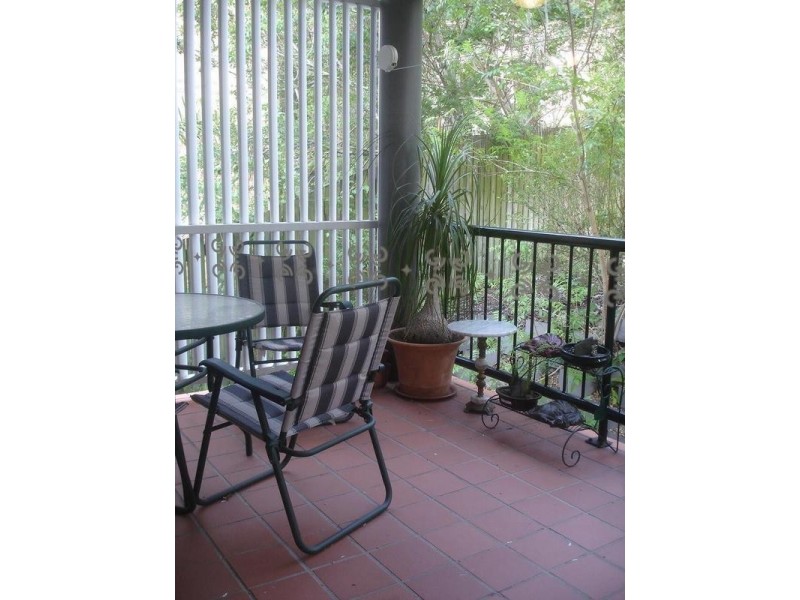 4/44 York Street, Indooroopilly QLD 4068