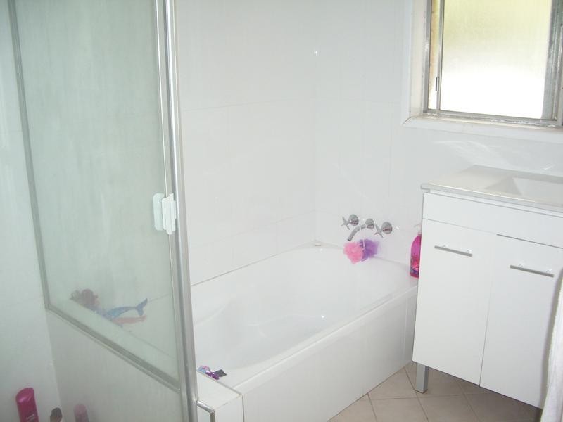 52 Dobell Street, Indooroopilly QLD 4068