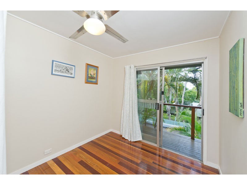 23 Euree Street, Kenmore QLD 4069