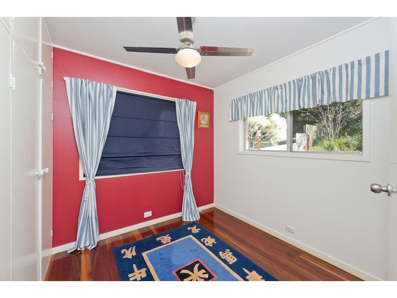 23 Euree Street, Kenmore QLD 4069
