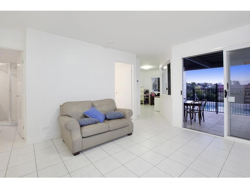 21 Birdwood Terrace, Auchenflower QLD 4066