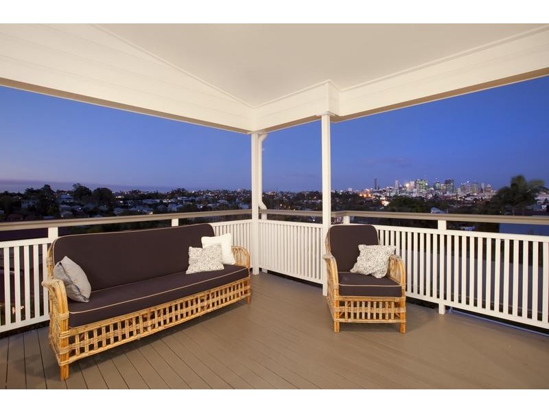 21 Birdwood Terrace, Auchenflower QLD 4066