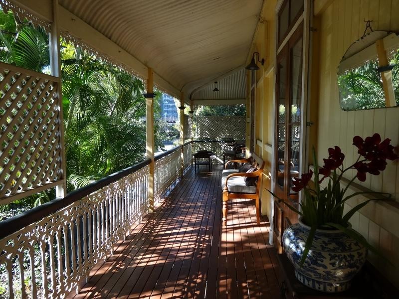 18 McIlwraith Street, Auchenflower QLD 4066