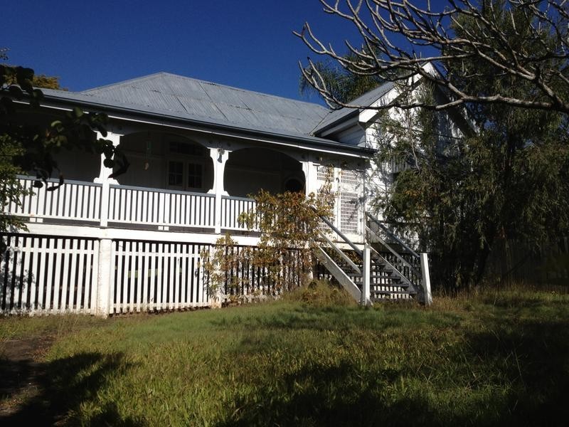 35 Lambert Road, Indooroopilly QLD 4068