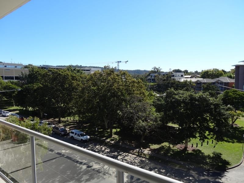 19/8-12 Belgrave Road, Indooroopilly QLD 4068