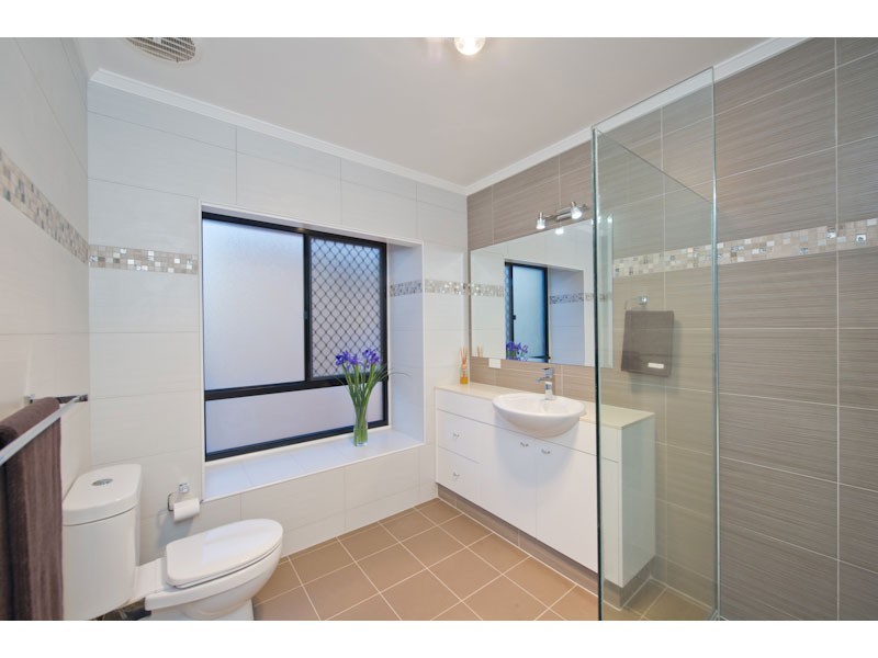 3 Harts Road, Indooroopilly QLD 4068