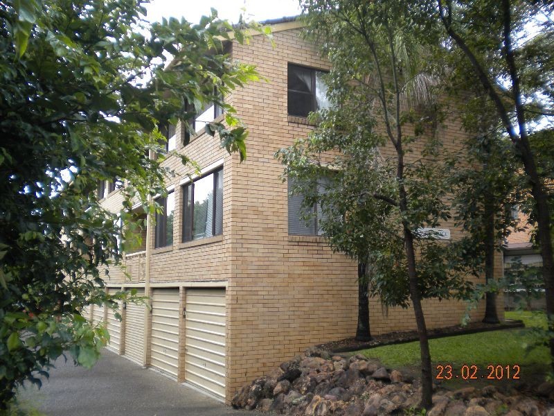 2/17 York Street, Indooroopilly QLD 4068