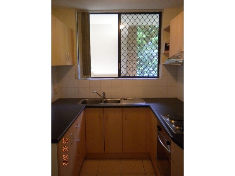 2/17 York Street, Indooroopilly QLD 4068