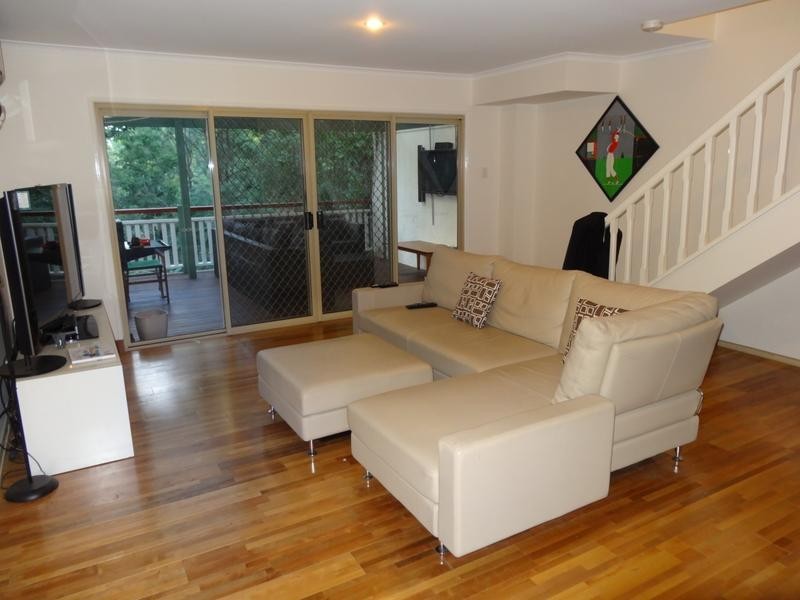 3/12 Priory Street, Indooroopilly QLD 4068