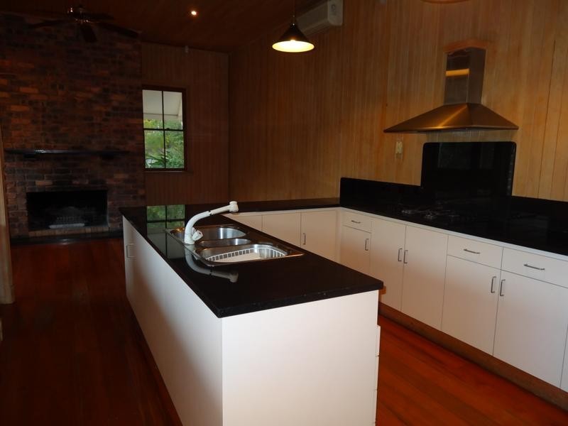 18 McIlwraith Street, Auchenflower QLD 4066