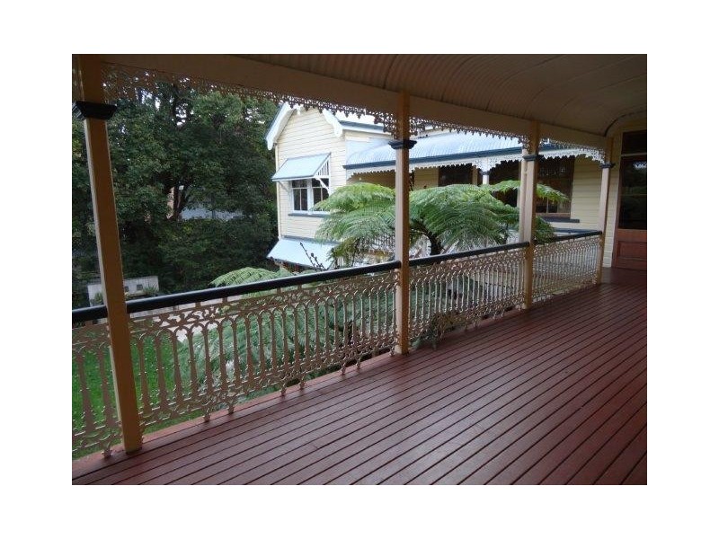18 McIlwraith Street, Auchenflower QLD 4066