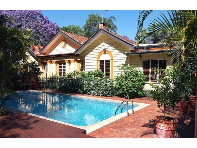 259 Lambert Road, Indooroopilly QLD 4068