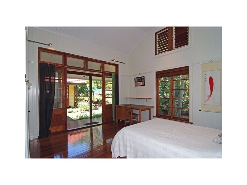 259 Lambert Road, Indooroopilly QLD 4068